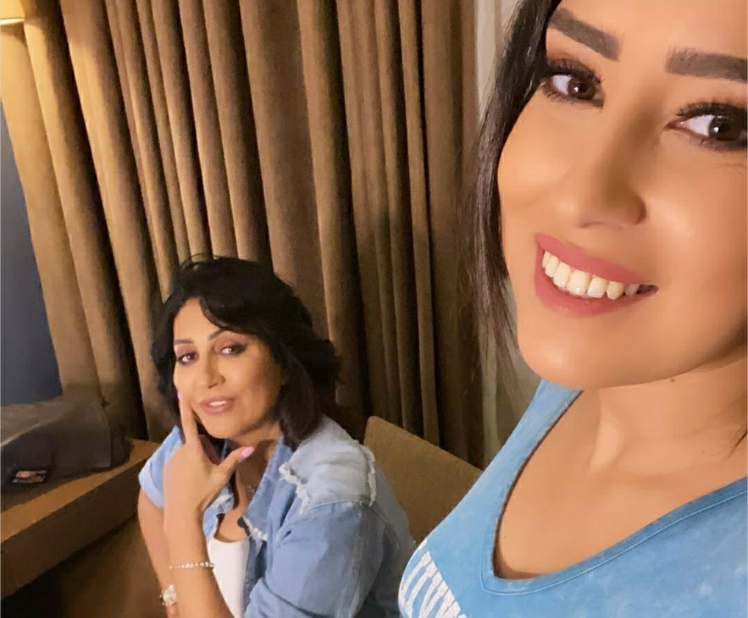 أيتن عامر ووفاء عامر 