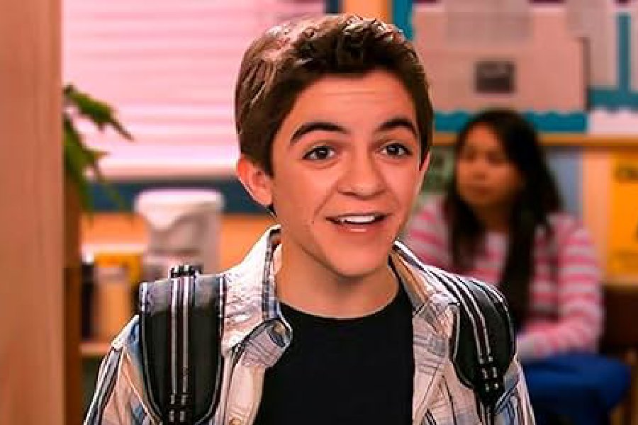 تايلور تشيس - Tylor Chase Nickelodeon - ممثل سابق نيكلوديون - Ned's Declassified School Survival Guide - نجوم الطفولة هوليوود - أخبار هوليوود - ممثلين اختفوا عن الأضواء - قصص صادمة لمشاهير هوليوود - Devon Werkheiser Lindsey Shaw Daniel Curtis Lee - Los Angeles California Riverside - GoFundMe Nickelodeon actor