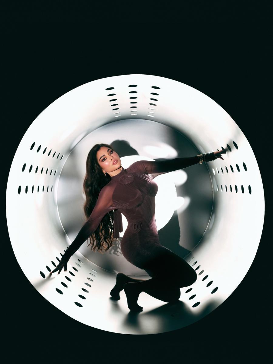 هيفاء وهبي تطلق ميجا هيفا 2: ألبوم يروي الحب والقوة وتجاوز الماضي