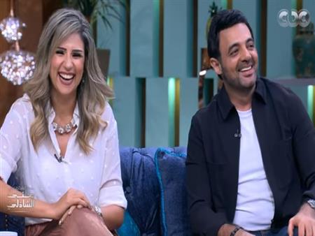عمرو محمود ياسين وزوجته
