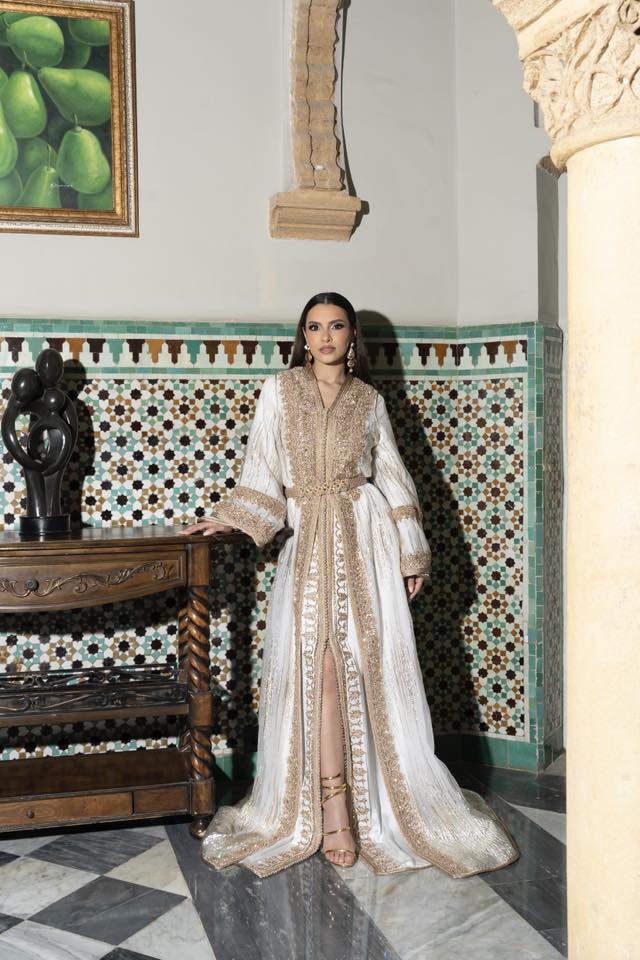 كارمن سليمان باطلالة بالقفطان المغربي