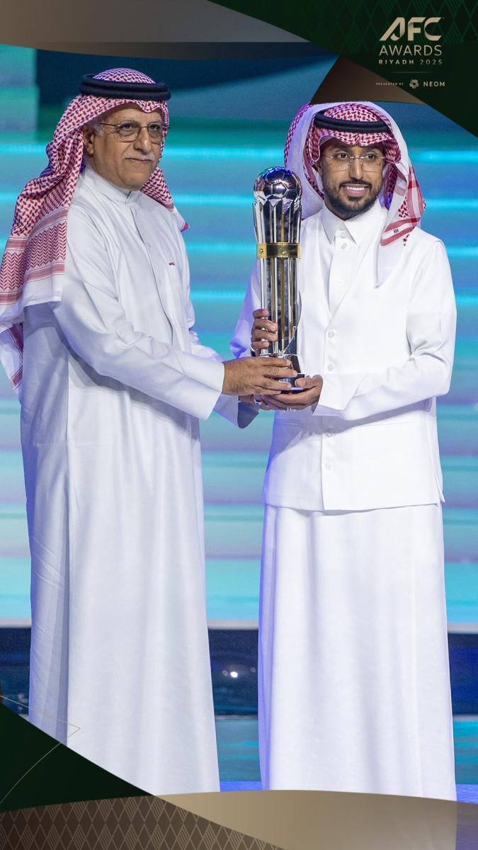 سالم الدوسري - جائزة أفضل لاعب في آسيا 2025 - نادي الهلال - الكرة السعودية - حفل جوائز AFC - أكرم عفيف - عارف عيمان - سالم الجابر - ياسر القحطاني