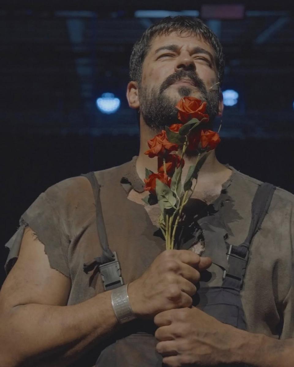 بوراك أوزجيفيت - Burak Özçivit - أجمل فتاة في إسطنبول - İstanbul’un En Güzel Kızı - مسرح بوراك أوزجيفيت - عرض أنقرة - Kuruluş Osman