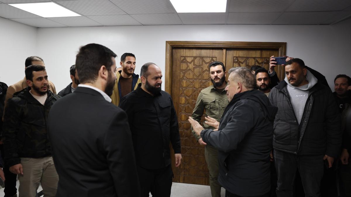 محمد قبنض - منتج باب الحارة - وزارة الداخلية السورية - اختفاء محمد قبنض - تحرير محمد قبنض - فيديو مداهمة الأمن الداخلي - بيان وزارة الداخلية السورية - حمزة اللحام