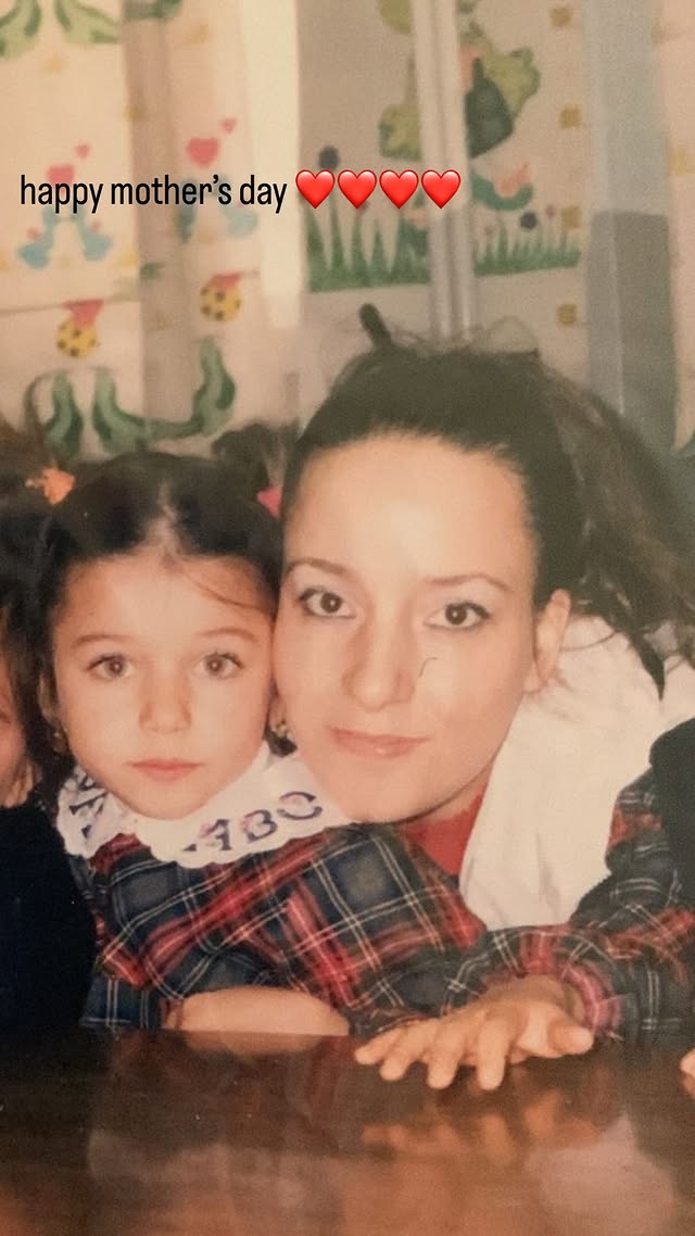  عفراء ساراتش أوغلو Afra Saraçoğlu - عيد الأم 2025