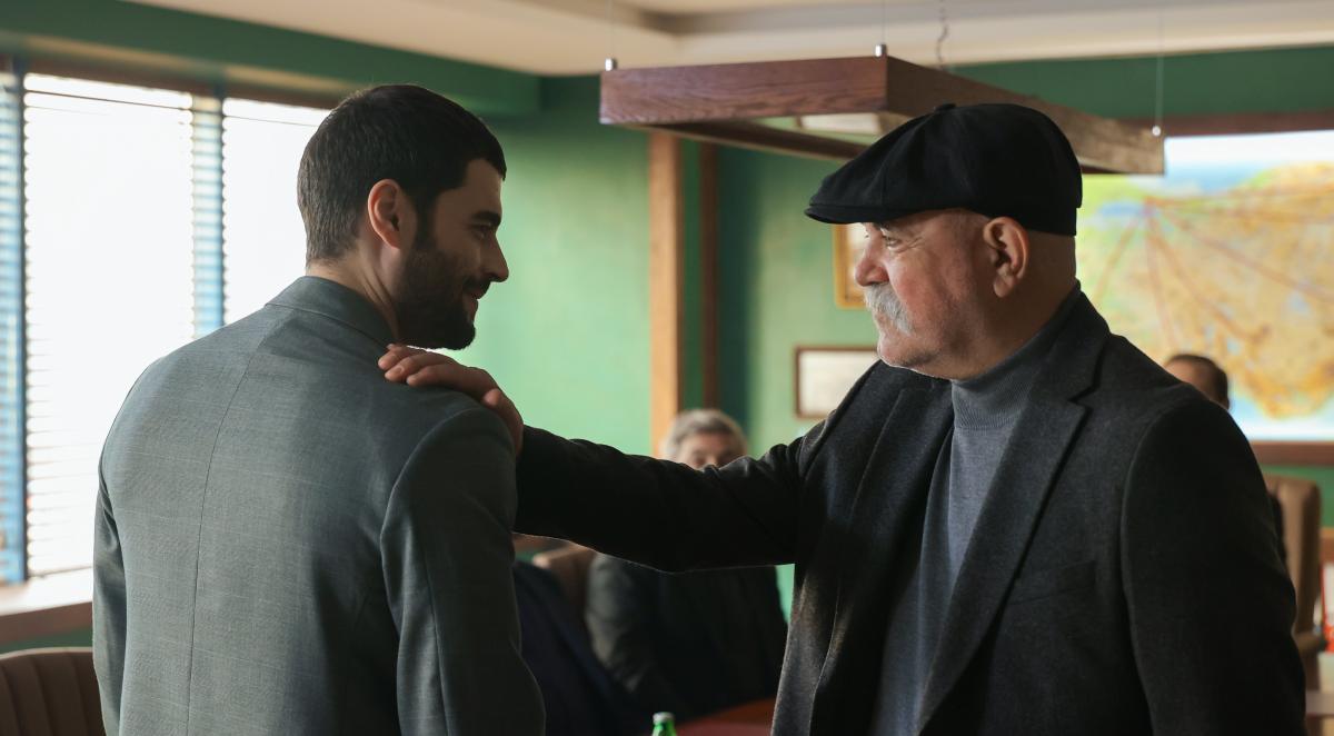 مسلسل ولي العهد الحلقة 13