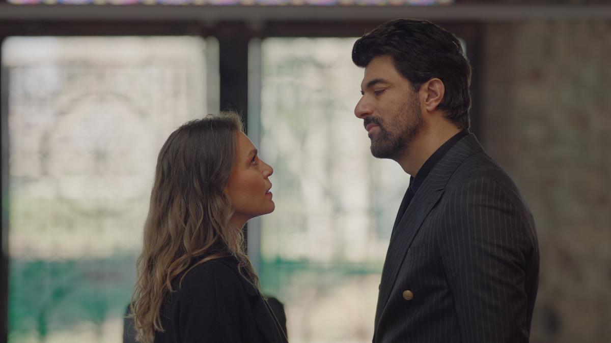 مسلسل Old Money - المال القديم – أمسية رائعة - Enfes Bir Aksam