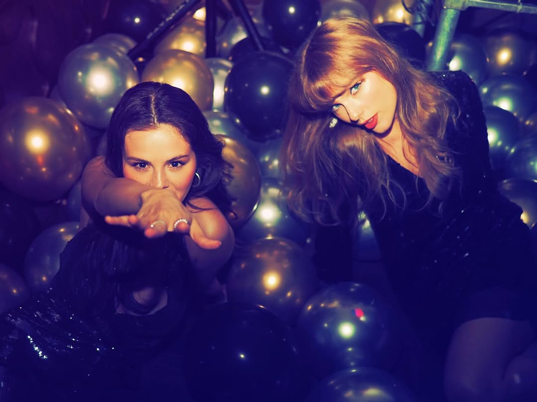   سيلينا غوميز - Selena Gomez - تايلور سويفت - Taylor Swift - حفل عيد ميلاد سيلينا - صور سيلينا وتايلور - Sofia Carson - بيني بلانكو - Benny Blanco - زفاف سيلينا - Selena Gomez wedding - خطوبة سيلينا غوميز - Montecito California wedding - Travis Kelce - Selena and Taylor reunion - Selena Gomez 33rd birthday - Daily Mail report on Selena - Selena Benny kiss - Selena Gomez disco party - Selena Gomez Instagram photos - Selena Gomez red carpet style - Taylor Swift chic look - تايلور وسيلينا صداقة