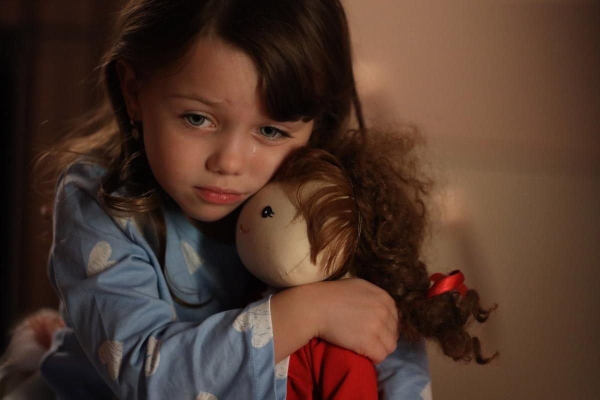 مسلسل غريب في المرآة الحلقة 4