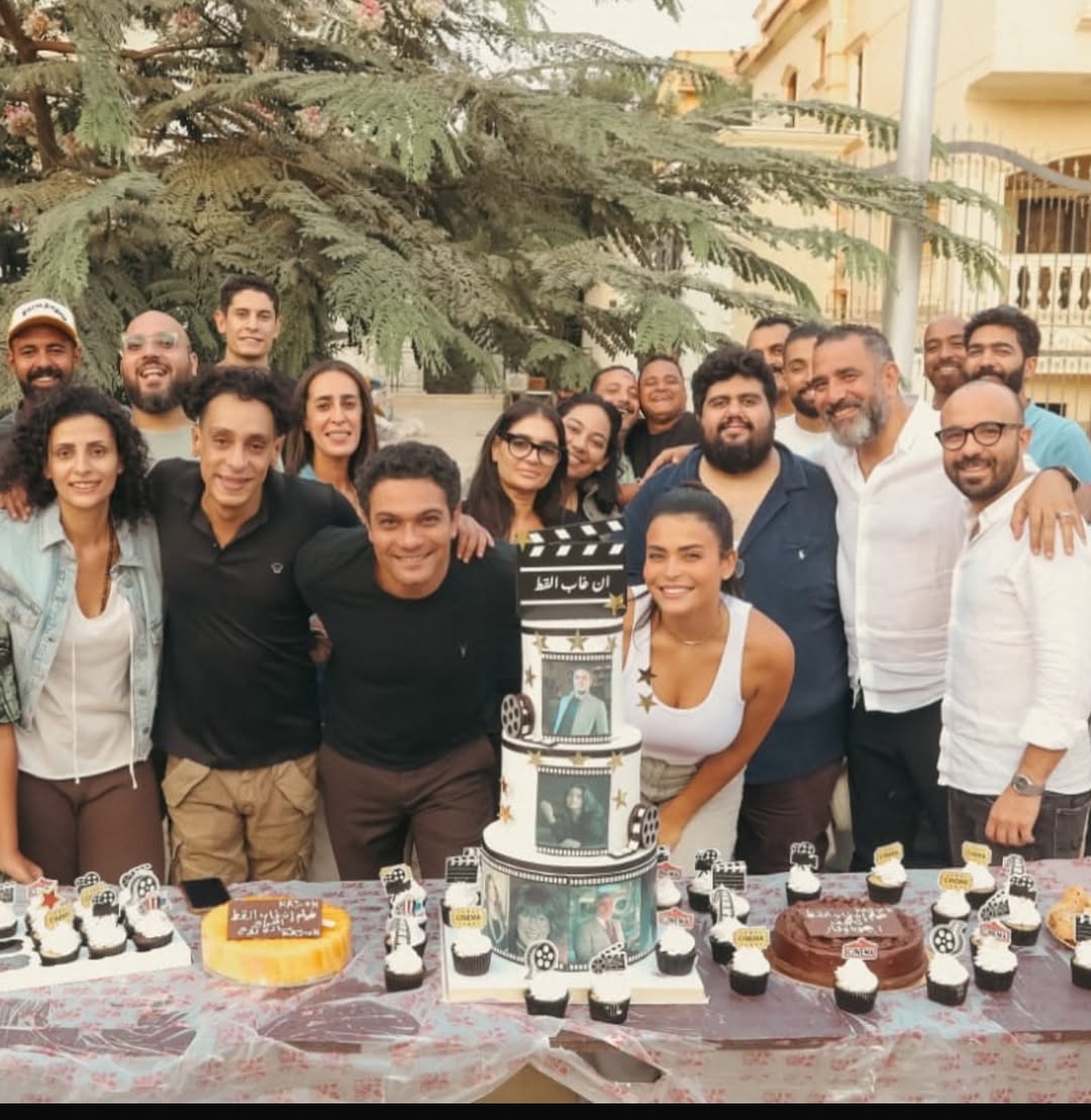 آسر ياسين - فيلم إن غاب القط - أحمد زكي - سارة نوح - أيمن وتار - مشهد الجري - السينما المصرية الجديدة