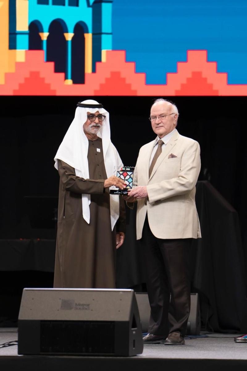 أسعد فضة - ياسر العظمة - تكريم الفنانين السوريين - الجالية السورية في الإمارات - الإمارات تحب سوريا - الشيخ نهيان بن مبارك - التراث السوري - الثقافة السورية - إكسبو دبي - فعاليات دبي - الفن السوري - الدراما السورية - العلاقات الإماراتية السورية - ماج القابضة - مجموعة سنكري - التراث والفنون السورية