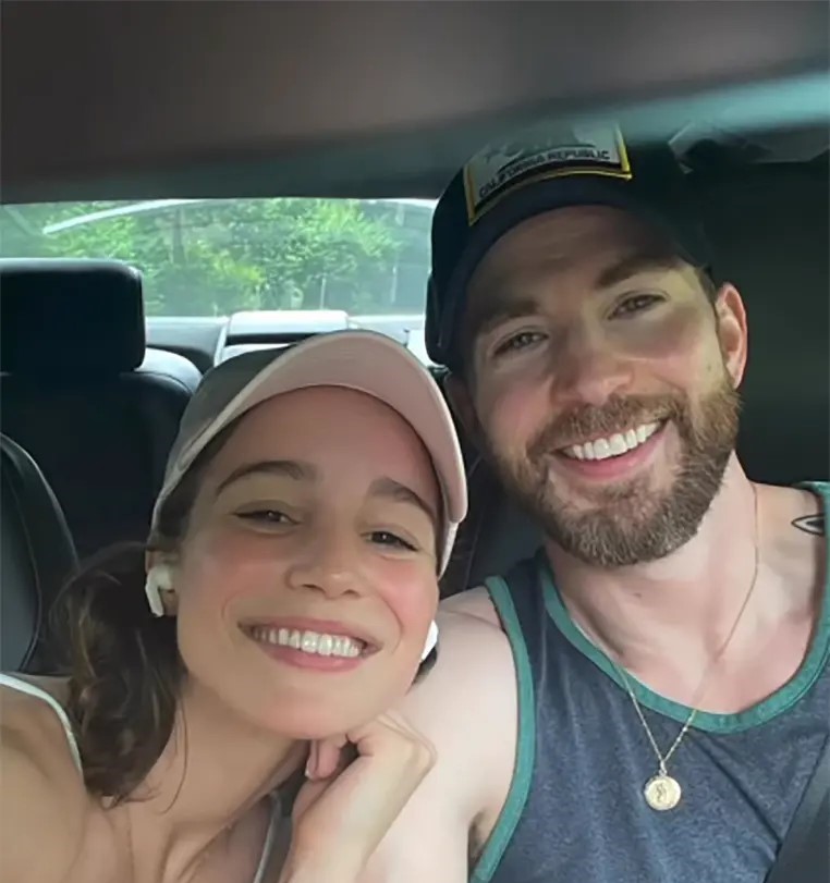 كريس إيفانز - Chris Evans - ألبا بابتيستا - Alba Baptista - كابتن أميركا - Captain America - مولود كريس إيفانز - أخبار هوليوود - ولادة المشاهير - Hollywood baby news - ماساتشوستس - Massachusetts - كريس إيفانز أب - كريس إيفانز وألبا بابتيستا - مشاهير هوليوود