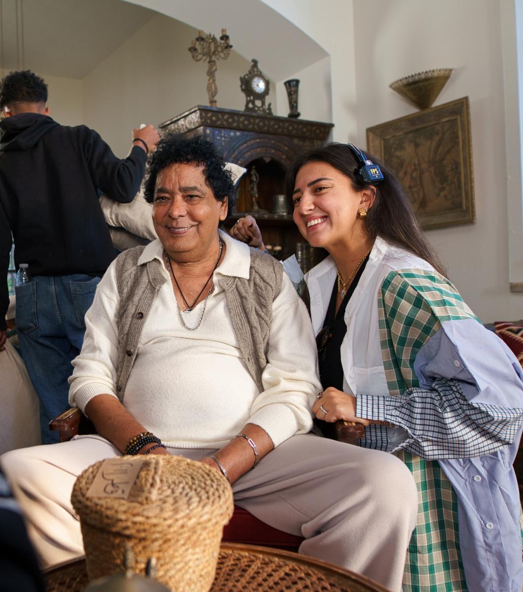 محمد منير - Mohamed Mounir - أغنية مكانِي - كأس العرب فيفا قطر 2025 - ليلى غالب - الإخراج العربي - فيديو كليب عربي جديد - Deepfake في الأعمال الفنية - بطولة كأس العرب 2025 - Doha Qatar 2025