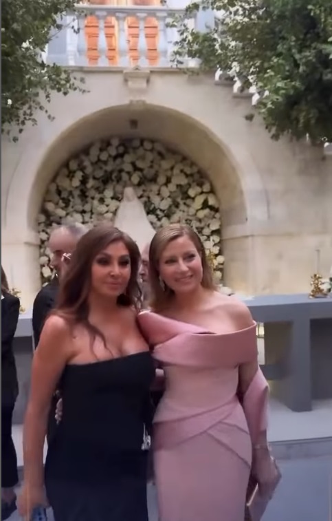  •	زفاف سيليو صعب في بكركي •	Elie Saab son wedding 2025 •	زين قطامي فستان زفاف إيلي صعب •	زفاف بكركي •	أولى لحظات زفاف سيليو صعب •	إليسا زفاف سيليو صعب •	سيرين عبد النور زفاف سيليو •	وائل كفوري بكركي •	Celio Saab wedding ceremony •	Zayn Khatami wedding dress Elie Saab •	نجمات في زفاف ابن إيلي صعب •	زفاف فاخر لبناني •	حفل زفاف رسمي بكركي •	زفاف لبناني أردني •	elie saab designs bridal •	سيليو صعب وزين قطامي في الكنيسة •	نعمت عون فستان من إيلي صعب •	حضور البطريرك في زفاف سيليو صعب •	زفاف صيف 2025 المشاهير •	زفاف الموسم في لبنان