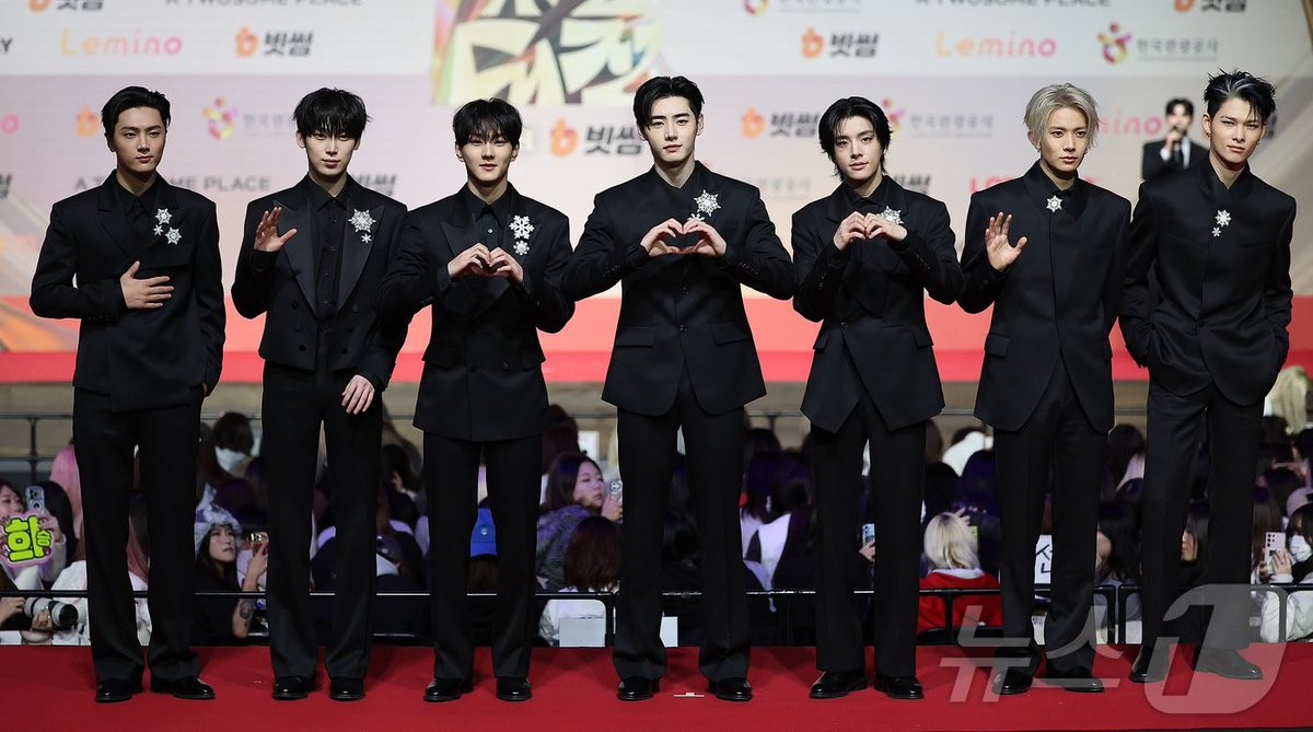 SBS Gayo Daejeon 2025 - حفلات نهاية العام كيبوب - Stray Kids - Hyunjin Felix Changbin - LE SSERAFIM - IVE - ENHYPEN - NCT DREAM - aespa - BABYMONSTER - لحظات مضحكة كيبوب - KPOP Year End Show - Inspire Arena Incheon - أبرز لحظات SBS Gayo Daejeon