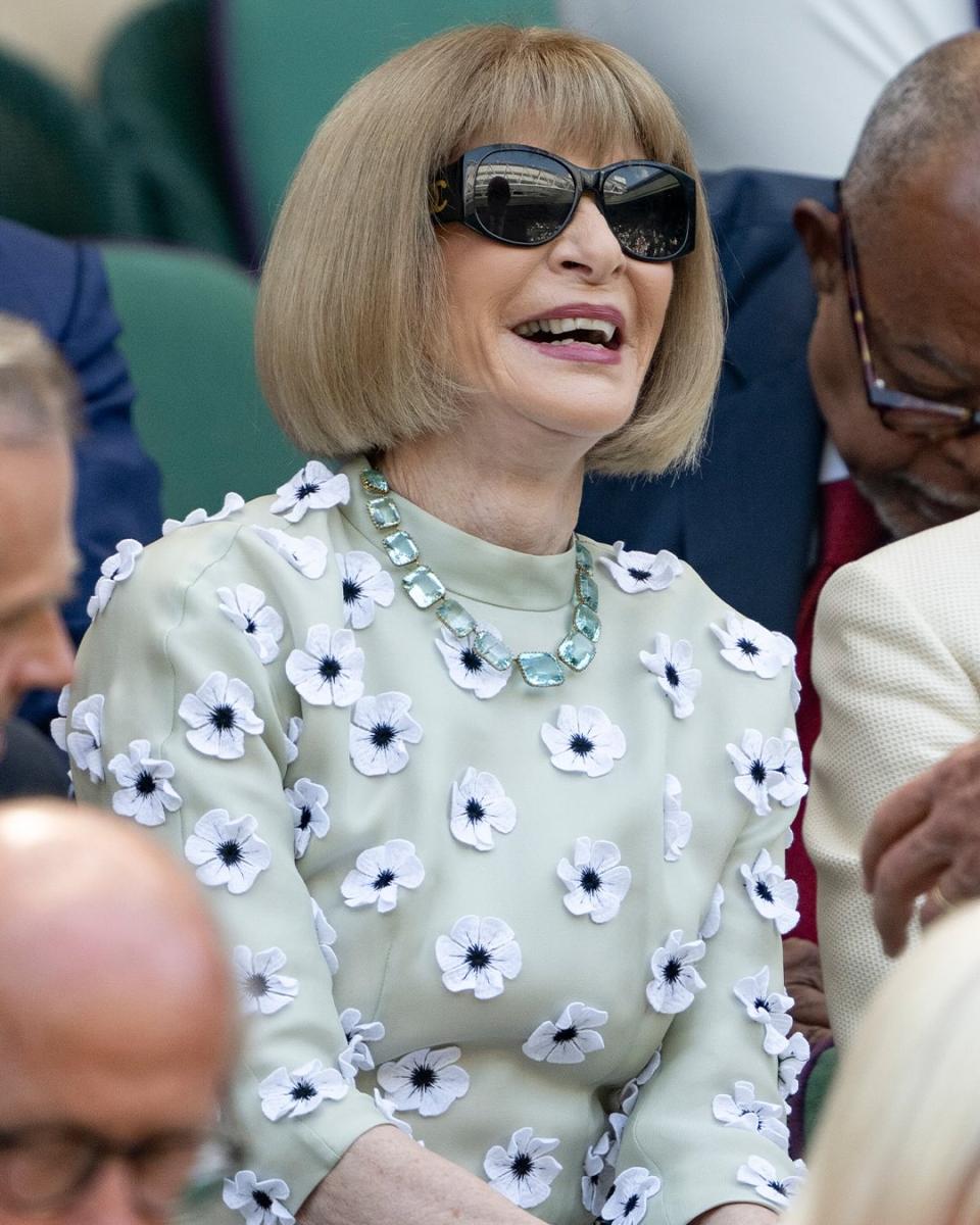 نهائي ويمبلدون 2025 - كارلوس ألكاراز Carlos Alcaraz - يانيك سينر Jannik Sinner - كاثرين أميرة ويلز Catherine Princess of Wales - إيغا شفيونتيك Iga Swiatek - أماندا أنيسيموفا Amanda Anisimova - نيكول كيدمان Nicole Kidman - ماثيو ماكونهي Matthew McConaughey - بول ميسكال Paul Mescal - كيرا نايتلي Keira Knightley - آنا وينتور Anna Wintour - أندريه أغاسي Andre Agassi - ستان سميث Stan Smith - ستيفان إدبرغ Stefan Edberg - ليتون هيويت Lleyton Hewitt - كريس إيفرت Chris Evert - يان كوديش Jan Kodes - آرثر آش Arthur Ashe - العائلة الملكية البريطانية British Royal Family - Wimbledon 2025 Centre Court - All England Club - نجوم هوليوود في ويمبلدون - فاشن ويمبلدون 2025 - حضور المشاهير في ويمبلدون