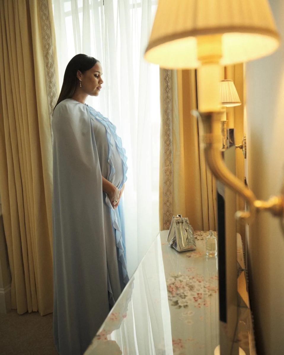 زاوي أشتون - Zawe Ashton - توم هيدلستون - Tom Hiddleston - إعلان الحمل - زواج المشاهير - SXSW London - The Life of Chuck - Emilia Wickstead - فساتين السجادة الحمراء - Mr. Malcolm's List - The Marvels - Marvel Universe - The Tonight Show Jimmy Fallon - خطوبة زاوي أشتون - Tony Awards - BAFTA 2022 - أخبار هوليوود - ولادة طفل زاوي أشتون - علاقات المشاهير - صور زاوي أشتون وتوم هيدلستون - Vogue Magazine - Us Weekly
