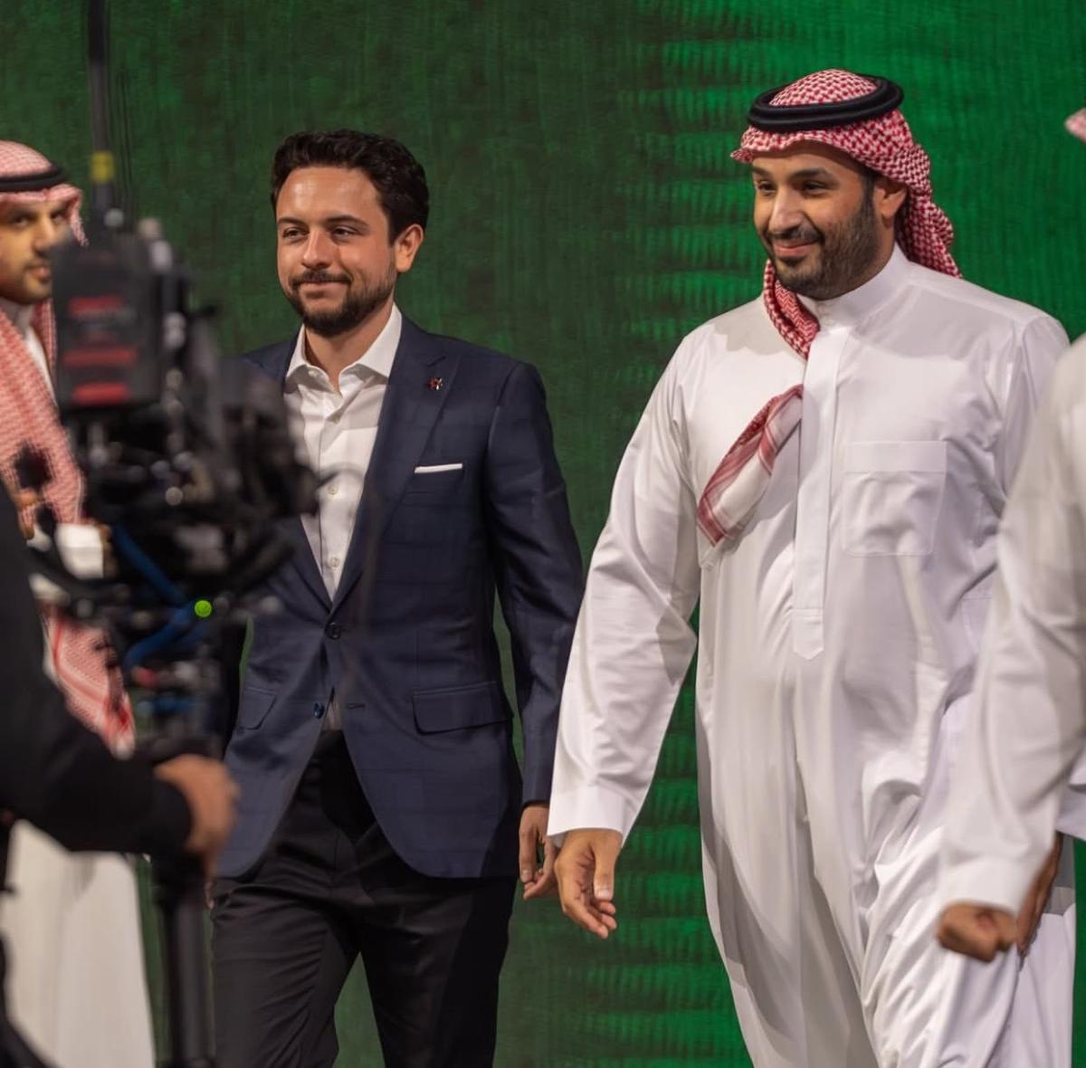 الأمير محمد بن سلمان والأمير الحسين ورونالدو  في ختام كأس العالم للرياضات الإلكترونية