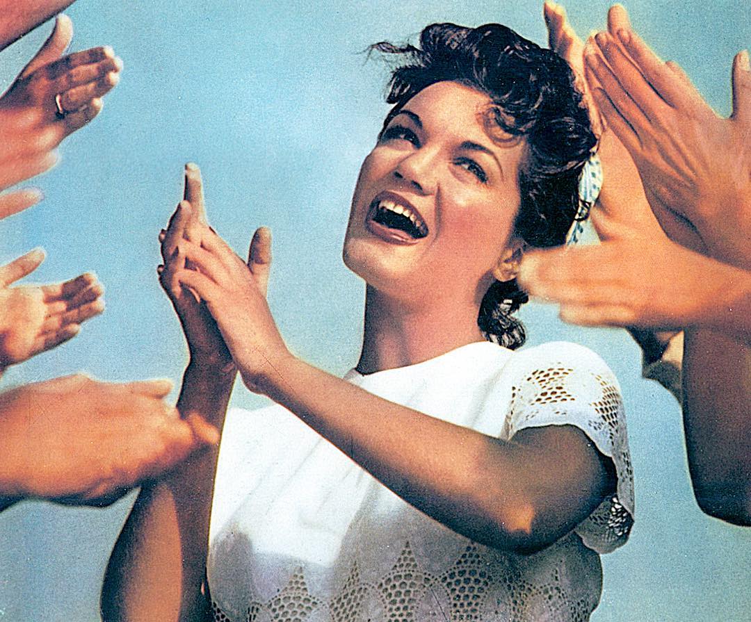 Connie Francis - Pretty Little Baby - وفاة كوني فرانسيس - مغنية أمريكية شهيرة - TikTok viral song - Instagram Reels song - Ron Roberts - People Magazine - أغاني أمريكية قديمة - موسيقى خمسينيات القرن الماضي - Frankie - Who’s Sorry Now - Stupid Cupid - وفاة مشاهير أمريكا - Connie Francis 2025 news - وفاة مغنية أمريكية مشهورة - كوني فرانسيس Pretty Little Baby - American singer death July 2025 - أغاني تعود للترند
