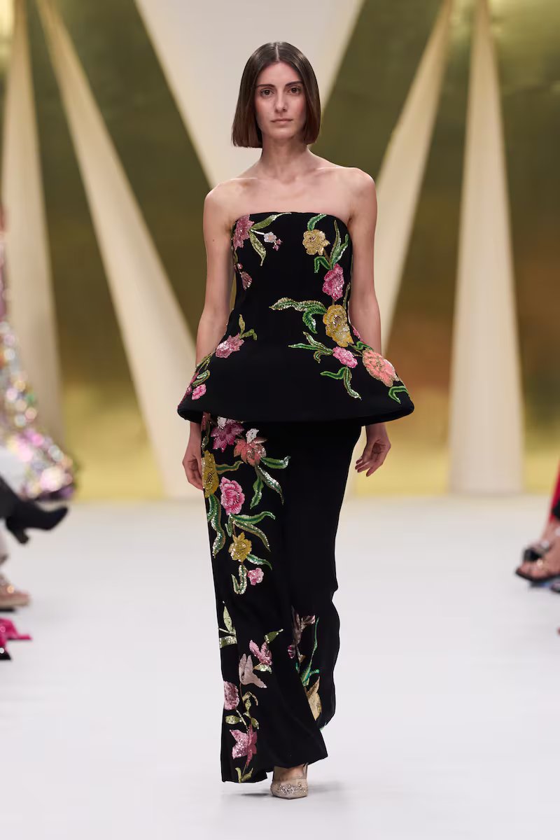 عرض مانيش مالوهوترا Manish Malhotra