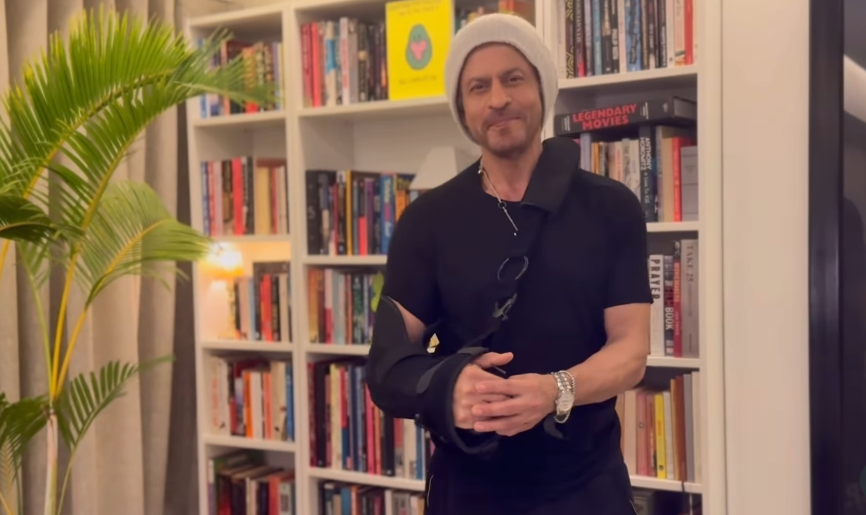 شاروخان - Shahrukh Khan - جائزة أفضل ممثل - جوائز الأفلام الوطنية 2025 - فيلم Jawan - Atlee - Vikrant Massey - فيلم 12th Fail - Vidhu Vinod Chopra - راني موكيرجي - Rani Mukerji - فيلم Mrs Chatterjee vs Norway - Rocky Aur Rani Kii Prem Kahaani - كاران جوهر - Karan Johar - Hanu-Man - Sam Bahadur - The Kerala Story - Sudipto Ghosh - فيلم Dunki - راجكومار هيراني - Rajkumar Hirani - فيلم King - Siddharth Anand - Red Chillies Entertainment - Suhana Khan - Gandhi Jayanti 2026 - أفلام بوليوود الجديدة - أخبار بوليوود - Bollywood Arabic News