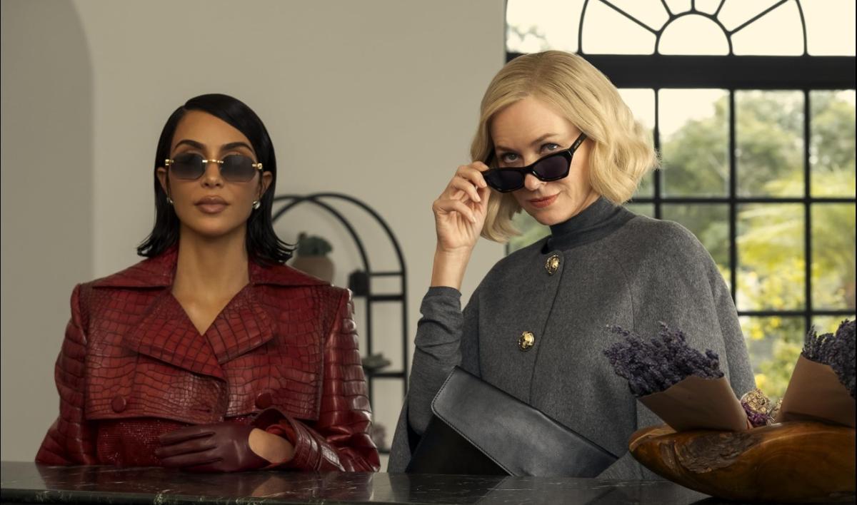  Hulu -  All’s Fair -  كيم كارداشيان Kim Kardashian  -  نييسي ناش Niecy Nash - سارة بولسون Sarah Paulson -  تيانا تايلور Teyana Taylor -  جيسيكا سمبسون Jessica Simpson -  غلين كلوز Glenn Close - ونعومي واتس Naomi Watts 