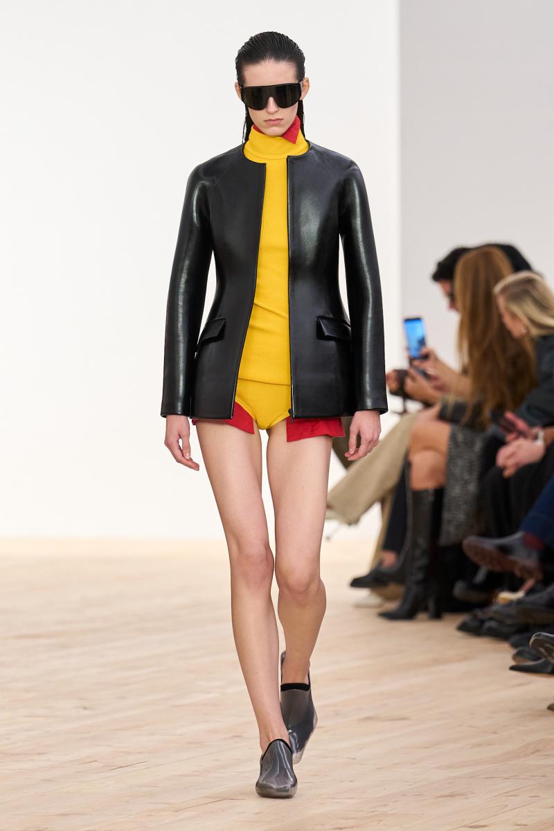  مجموعة Loewe ربيع 2026