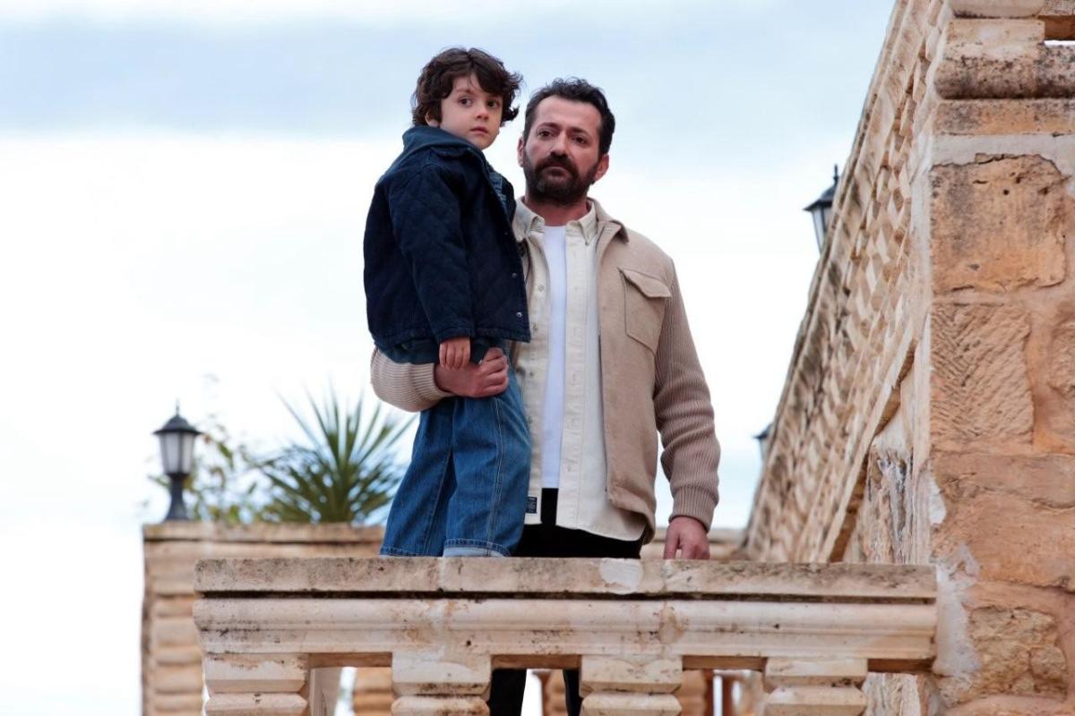 مسلسل المدينة البعيدة الحلقة 44