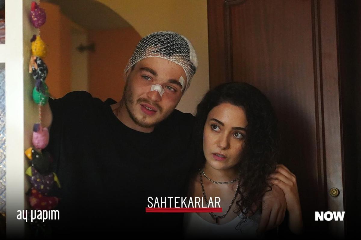 مسلسل المحتالون الحلقة 1 - Sahtekarlar