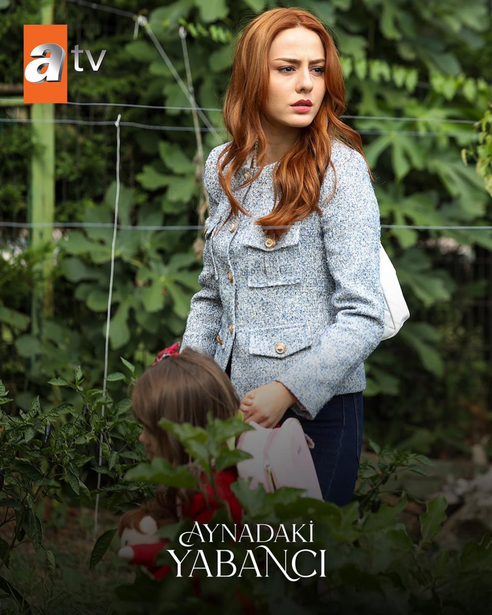 مسلسل غريب في المرآة الحلقة 3 -  Aynadaki Yabanci