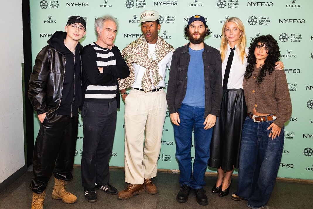 تيموثي شالاميت Timothée Chalamet - غوينيث بالترو Gwyneth Paltrow - فيلم Marty Supreme - جوش سافدي Josh Safdie - تايلر ذا كرياتور Tyler the Creator - أوديسا أزيون Odessa A’zion - مهرجان نيويورك السينمائي New York Film Festival - فانيتي فير Vanity Fair - كيفن أوليري Kevin O’Leary - فران دريشر Fran Drescher - آيبل فيرارا Abel Ferrara - بن جيلت Penn Jillette - أخبار هوليوود - أفلام جديدة 2025 - حلاقة شعر تيموثي شالامي - Timothée Chalamet buzzcut - Marty Supreme movie release 2025