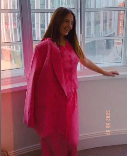 دنيا سمير غانم بتصميم آن الرفاعي 