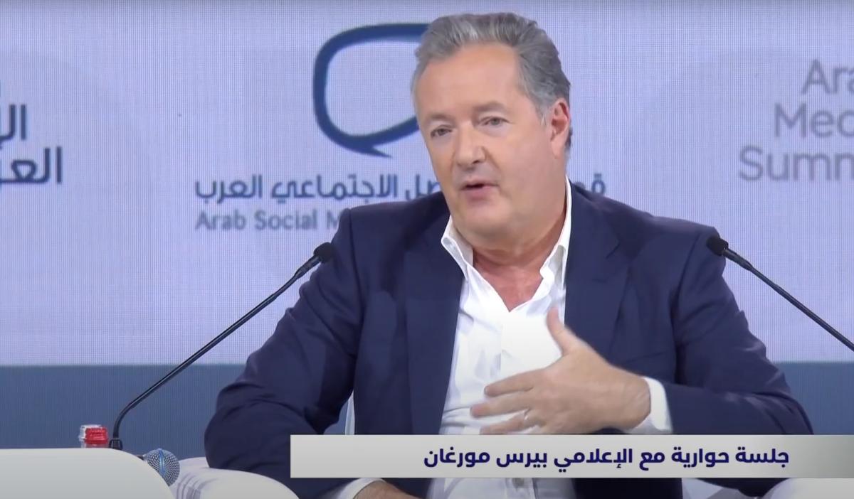 Piers Morgan بيرس مورغان - Arab Media Summit - قمة الإعلام العربي - الإعلام الرقمي - الشباب والإعلام - مستقبل الإعلام - برج خليفة - الشيخ محمد بن راشد آل مكتوم - دبي - الإعلام التقليدي - الإعلام الحديث - الصحف الورقية - الإعلام في دبي - الإعلام والسوشيال ميديا - الإعلام الدولي - الإعلام العربي - طموح دبي - جزر العالم دبي - اقتصاد دبي - تطوير دبي