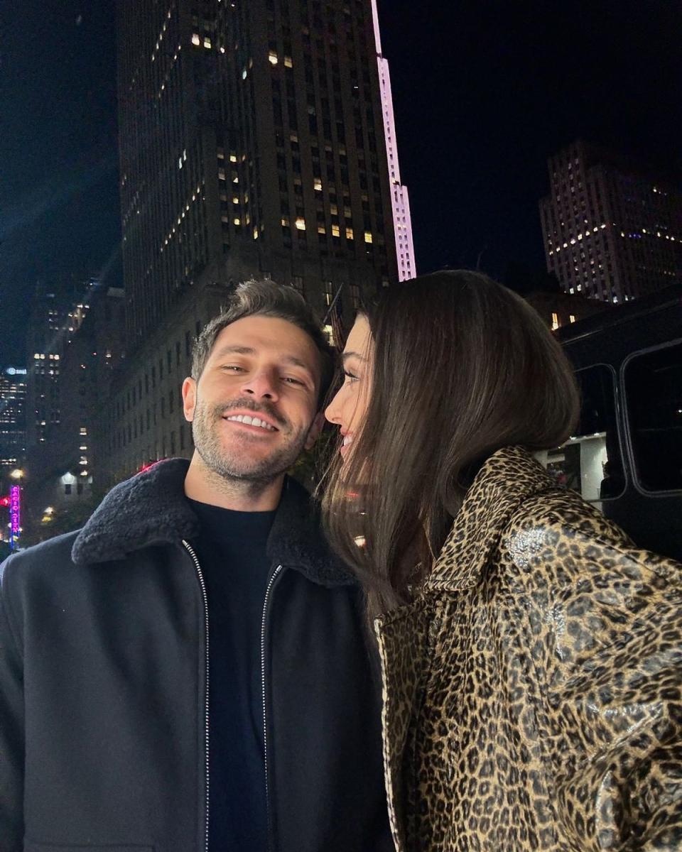 هاكان سابانجي Hakan Sabancı - رابيا سويرتورك Rabia Soytürk - هاندا أرتشيل Hande Erçel - شائعات ارتباط هاكان سابانجي - أخبار المشاهير الأتراك - Snob Magazin