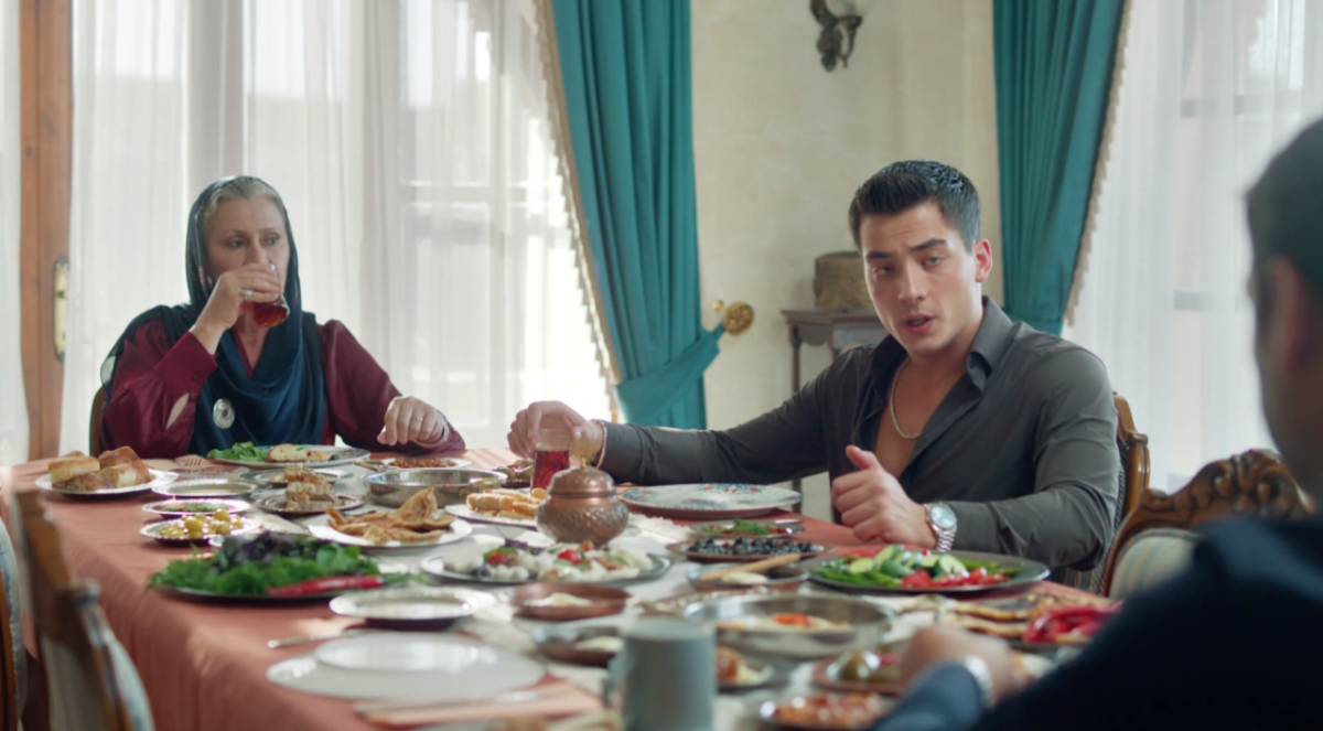 مسلسل المدينة البعيدة الموسم الثاني الحلقة 34
