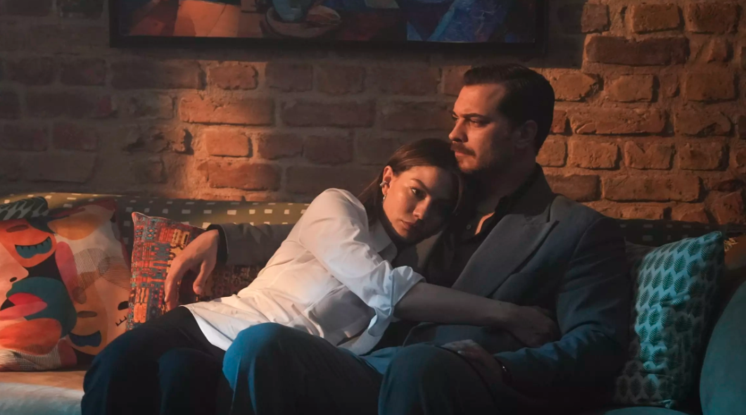 مسلسل حلم أشرف الحلقة 19
