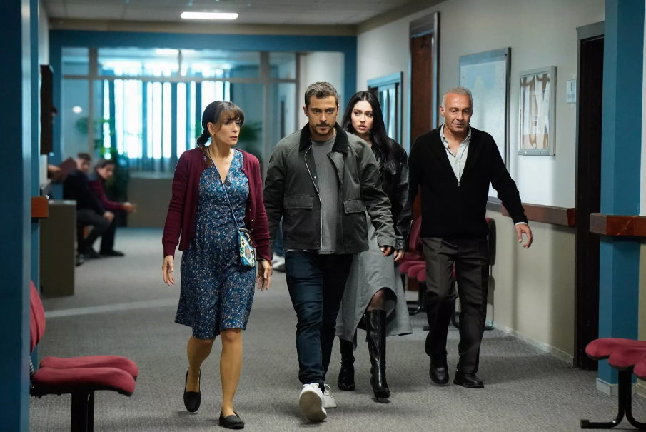 مسلسل ورود وذنوب الحلقة 4 - Güller ve Günahlar