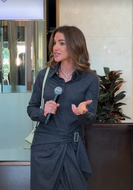 الملكة رانيا في السلط