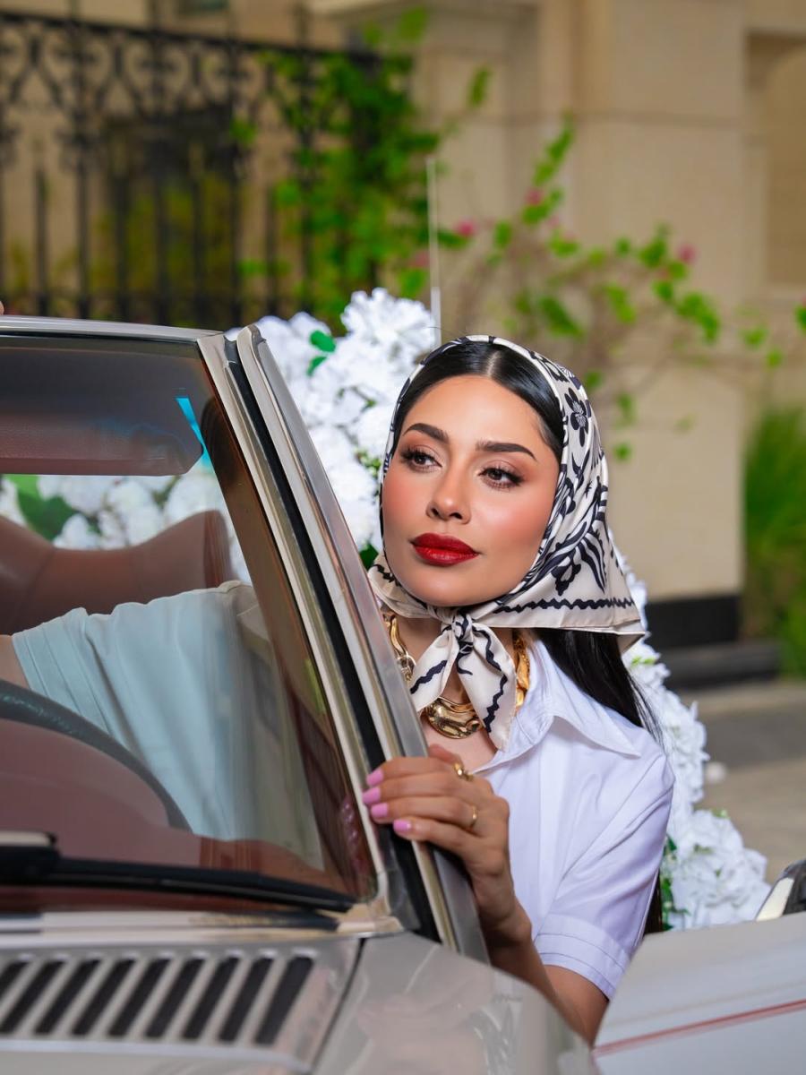 شعر ومكياج إلهام علي: لمسات من الجمال الكلاسيكي العصري