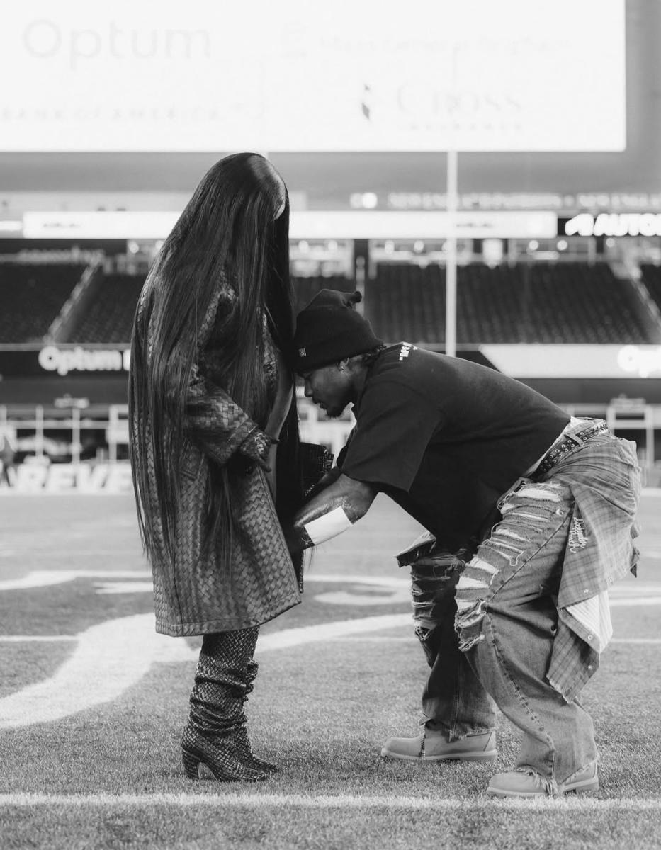 كاردي بي - Cardi B - ستيفون ديغز - Stefon Diggs - طفل كاردي بي الرابع - ولادة كاردي بي - إنستغرام Cardi B - جولة كاردي بي الفنية - ألبوم كاردي بي الجديد - أخبار هوليوود - نيو إنغلاند باتريوتس New England Patriots - أوفست Offset - كالتشر Kulture - ويف Wave - بلوسوم Blossom - نوفا Nova