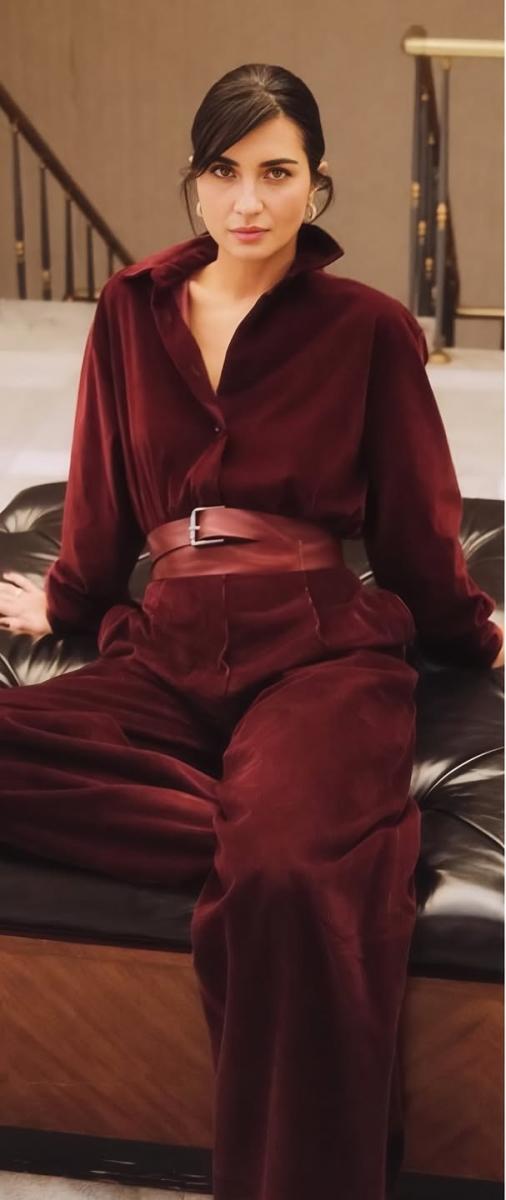 توبا بويوكستون باطلالة من Max Mara