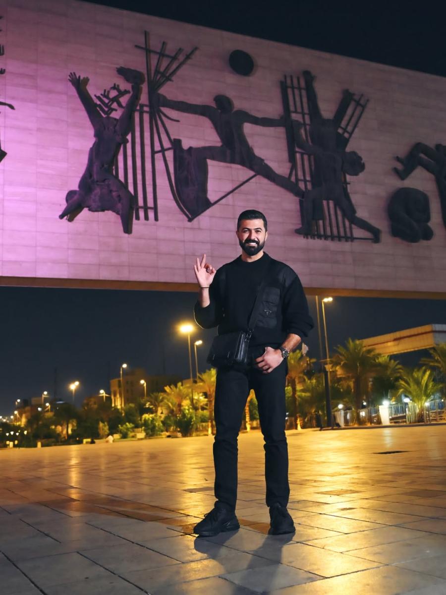 سيف نبيل - عودة سيف نبيل إلى العراق - استقبال سيف نبيل في بغداد - لحظة لقاء سيف نبيل مع والدته - حفلات سيف نبيل بغداد - ساحة التحرير بغداد - أخبار المشاهير العراق - ET بالعربي سيف نبيل