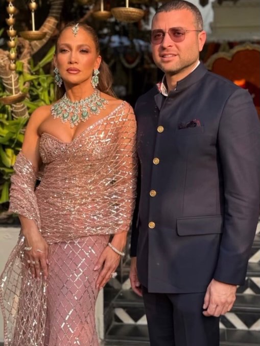 جينيفر لوبيز في أودايبور - Jennifer Lopez Udaipur pre-wedding - احتفالات ما قبل زفاف نيترا مانتينا - Netra Mantena celebrations - Vamsi Gadiraju - Justin Bieber India - Bollywood sangeet performances - Ranveer Singh dances - حفلات سانجيت الهند - The Leela Palace Udaipur