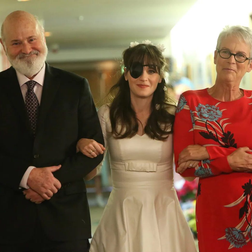 روب راينر Rob Reiner - ميشيل سينغر راينر Michele Singer Reiner - العثور على روب راينر مقتولًا - وفاة روب راينر - نيك راينر Nick Reiner - جريمة قتل في لوس أنجلوس - هوليوود في صدمة