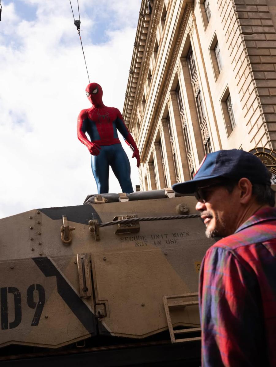 توم هولاند Tom Holland - سبايدرمان Spider-Man - سبايدرمان يوم جديد تماماً Spider-Man Brand New Day - بدلة سبايدرمان الجديدة Spidey Suit - توي ماغواير Tobey Maguire - أندرو غارفيلد Andrew Garfield - مارك رافالو Mark Ruffalo - جون بيرنثال Jon Bernthal - ديستين دانيال كريتون Destin Daniel Cretton - إم جاي MJ - ميفيستو Mephisto - مارفل Marvel - ديزني Disney - سوني Sony - بروس بانر Bruce Banner - ذا هالك The Hulk - فيلم سبايدرمان الجديد 2026 - Spider-Man 2026 Movie - موعد عرض Spider-Man Brand New Day - سبايدرمان مارفل الجديد - Spider-Man MCU - فيلم توم هولاند الجديد