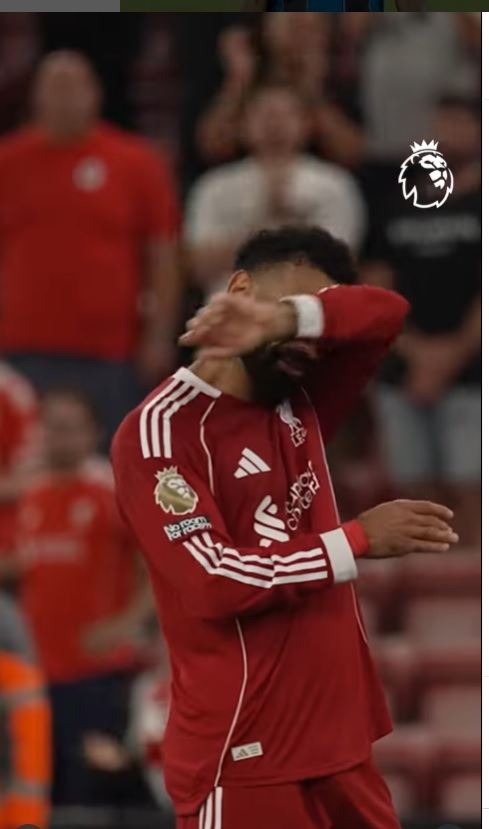 محمد صلاح Mohamed Salah - ديوغو جوتا Diogo Jota - ليفربول Liverpool - أنفيلد Anfield - الدوري الإنجليزي الممتاز Premier League - فيرجيل فان دايك Virgil van Dijk - آيرني سلوت Arne Slot - كيني دالغليش Stand Kenny Dalglish - the Kop - كودي جاكبو Cody Gakpo - هوغو إيكيتيكي Hugo Ekitike - فيدريكو كييزا Federico Chiesa - بورنموث Bournemouth - روت كاردوسو Rute Cardoso - أندري سيلفا Andre Silva - مباراة ليفربول ضد بورنموث - هدف محمد صلاح - احتفال محمد صلاح بالتمساح - Mohamed Salah tears - Mohamed Salah Liverpool tribute - Mohamed Salah Diogo Jota celebration - Liverpool Bournemouth 4-2 - Mohamed Salah goal vs Bournemouth - Mohamed Salah emotional moment