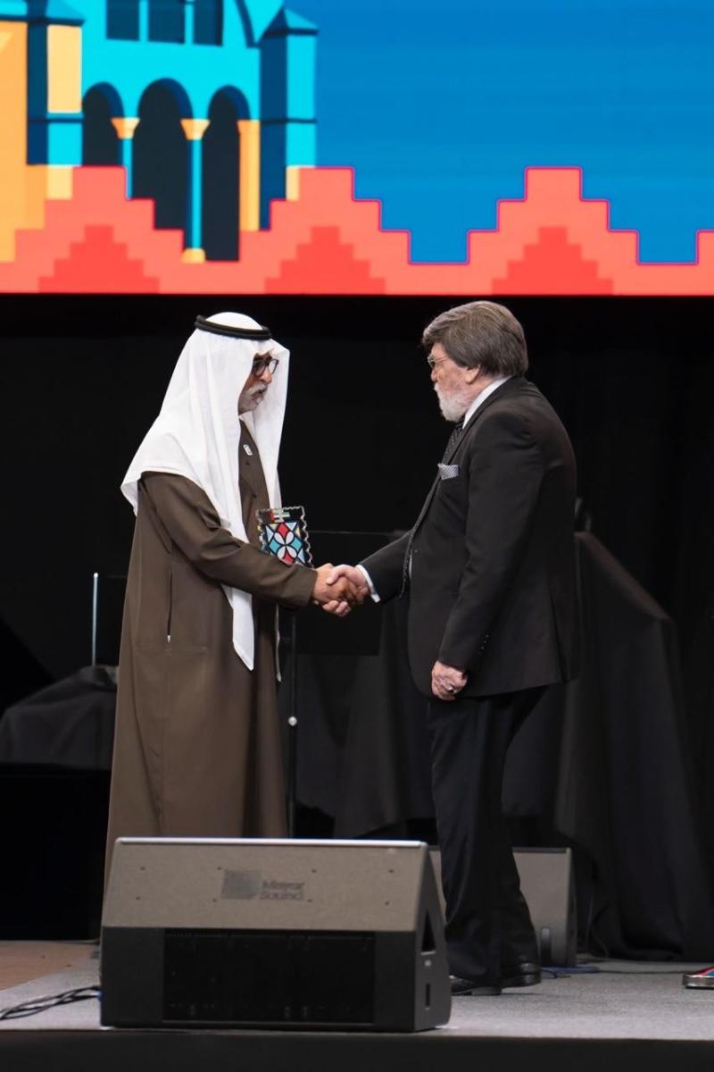 أسعد فضة - ياسر العظمة - تكريم الفنانين السوريين - الجالية السورية في الإمارات - الإمارات تحب سوريا - الشيخ نهيان بن مبارك - التراث السوري - الثقافة السورية - إكسبو دبي - فعاليات دبي - الفن السوري - الدراما السورية - العلاقات الإماراتية السورية - ماج القابضة - مجموعة سنكري - التراث والفنون السورية