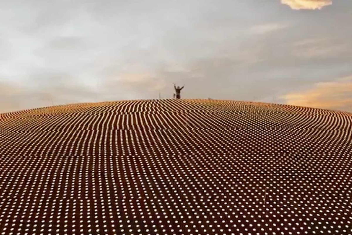 تيموثي شالاميت Timothée Chalamet - Marty Supreme فيلم - Las Vegas Sphere - CashApp collaboration - A24 movies - Josh Safdie director - Gwyneth Paltrow - Chicago Bulls theme - Christmas Day movie release - Hollywood movie promotion stunt