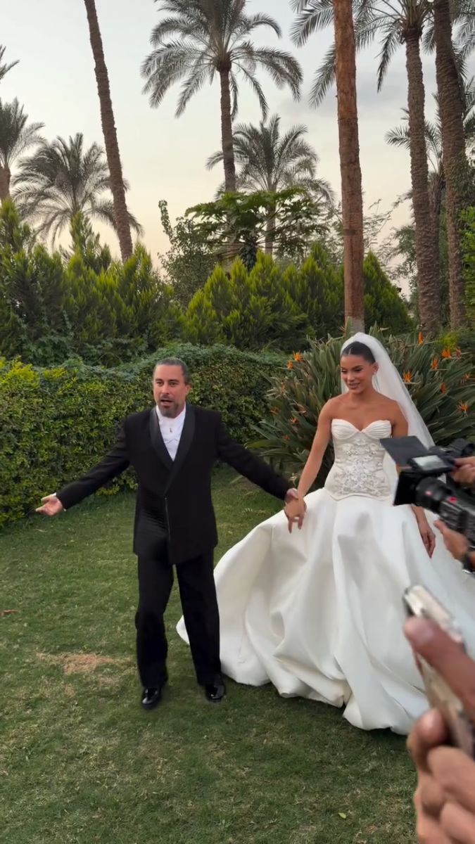 هادي الباجوري يحتفل بزفافه على هايدي خالد في أجواء فخمة بالمنصورية