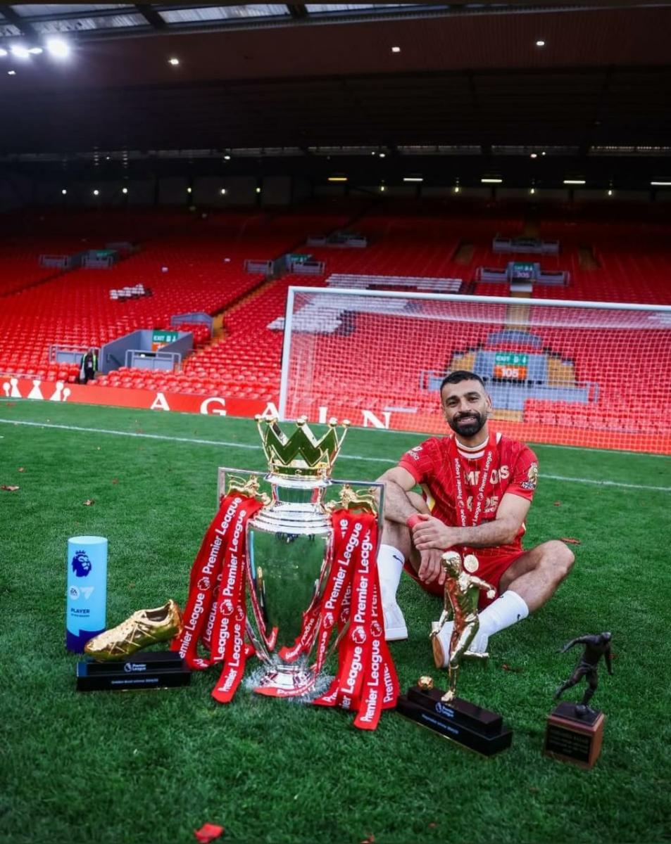 محمد صلاح – Mohamed Salah  ليفربول – Liverpool  الدوري الإنجليزي الممتاز – Premier League  الحذاء الذهبي – Golden Boot  صانع الألعاب – Playmaker  أفضل لاعب من EA SPORTS – EA SPORTS Player of the Season  كريستال بالاس – Crystal Palace  نيوكاسل يونايتد – Newcastle United  ألكسندر إسحاق – Alexander Isak  جيكوب ميرفي – Jacob Murphy  أرسنال – Arsenal  تييري هنري – Thierry Henry  توتنهام هوتسبر – Tottenham Hotspur  هاري كين – Harry Kane  أندرو كول – Andrew Cole  جيمي فلويد هاسلبانك – Jimmy Floyd Hasselbaink  ليدز يونايتد – Leeds United  كريستيانو رونالدو – Cristiano Ronaldo  نيمانيا فيديتش – Nemanja Vidic  كيفن دي بروين – Kevin De Bruyne  آلان شيرر – Alan Shearer  أهداف الدوري الإنجليزي – Premier League goals  صناعة الأهداف – Assists leaderboard  موسم 2024-2025 – 2024-2025 season  إنجازات محمد صلاح – Mohamed Salah records  هداف الدوري الإنجليزي – Premier League top scorer